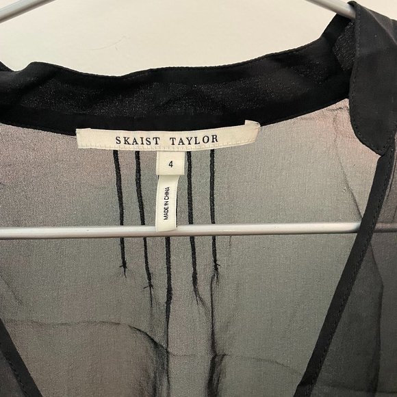 Dress - Picture 2 of 3